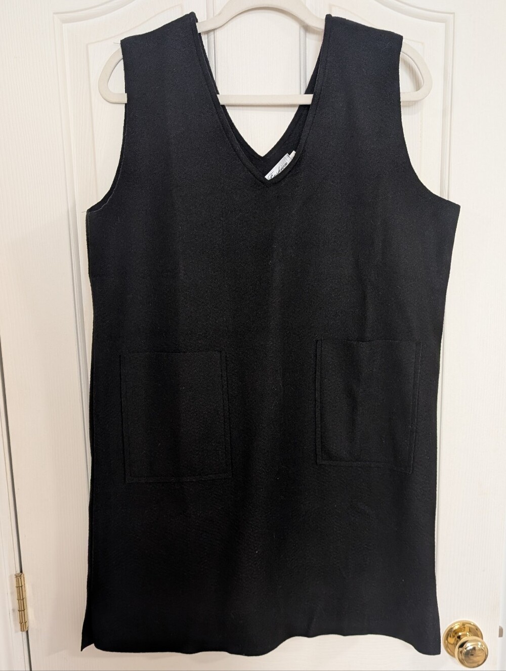 Black Sleeveless V-neck Sweater Vest Mini Dress - Size L
